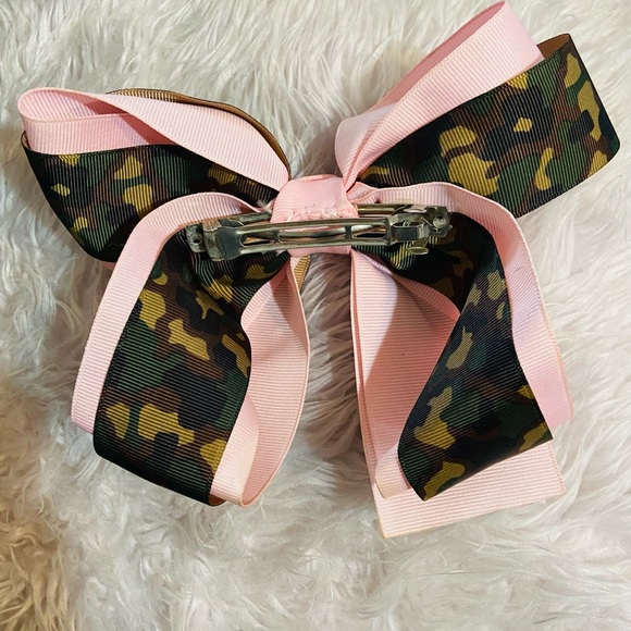 Hair Bow with Clasp NWOT🔥🔥3 for $20 - Picture 2 of 4